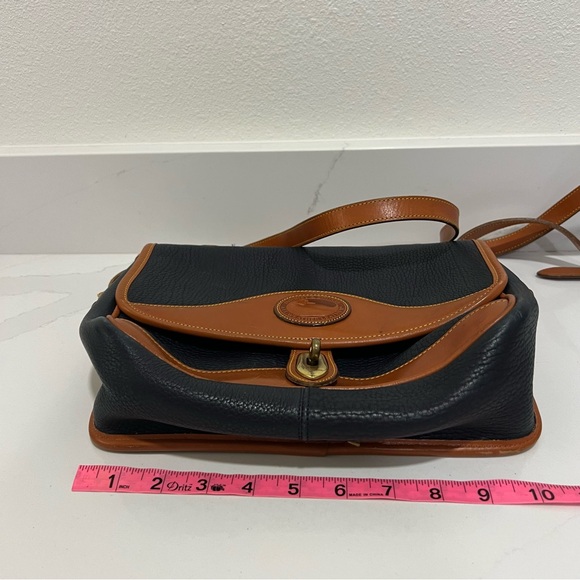 Vintage Dooney & Bourke Leather Crossbody Bag Navy Brown Pebbled Strap - Picture 12 of 13
